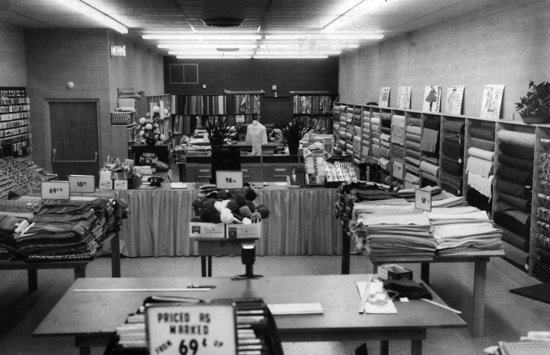 1962-12-14 Mill Fabrics interior
